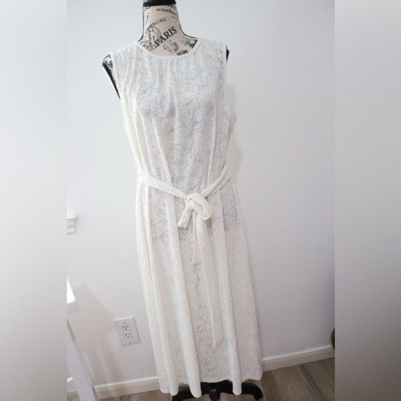 Cato White Maxi Dress Elegant Flowing Design Sz. Medium - Picture 1 of 9